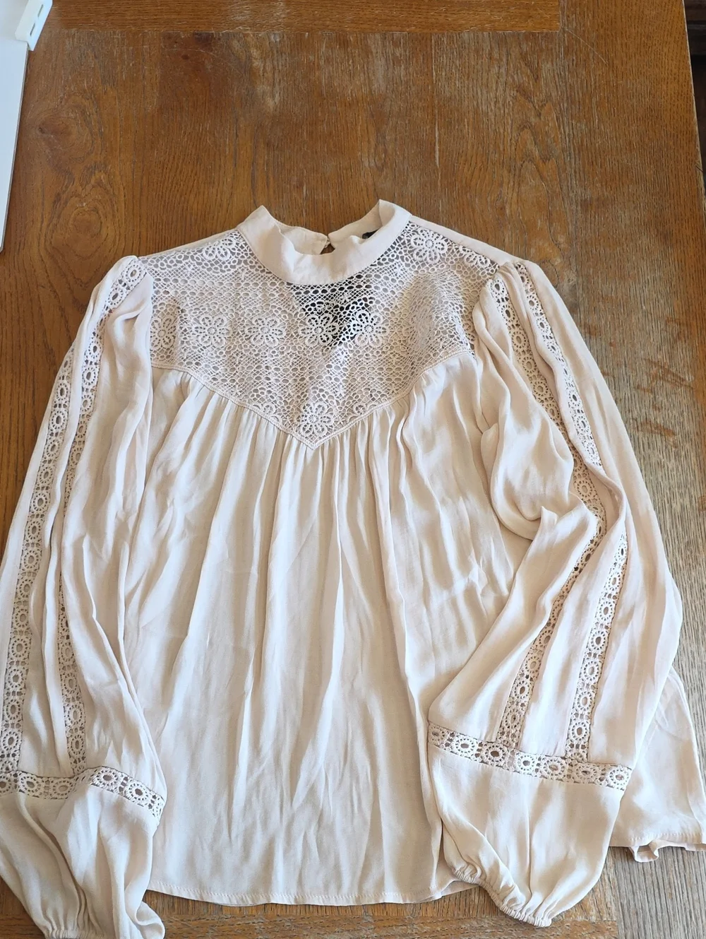 Forever 21 Boho Victorian Lace Yoke Top Taupe Puff Sleeve Blouse Size Small NWT